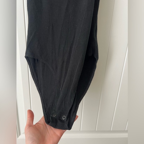 Black ribbed bodysuit - Picture 3 of 5